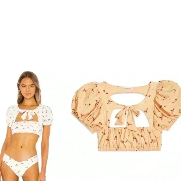 We wore what bikini top - Picture 1 of 5